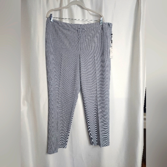 Calvin Klein Highline Taper Leg Ankle Pant Plus Size 16